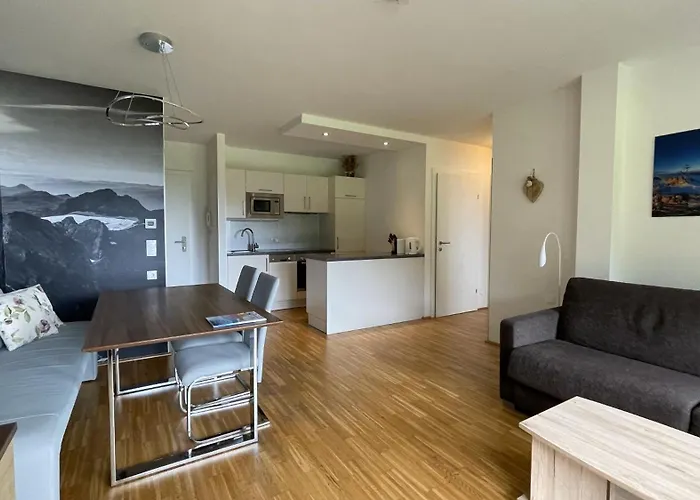 Alpine Living - Schladming * هاوس إم إنيستال